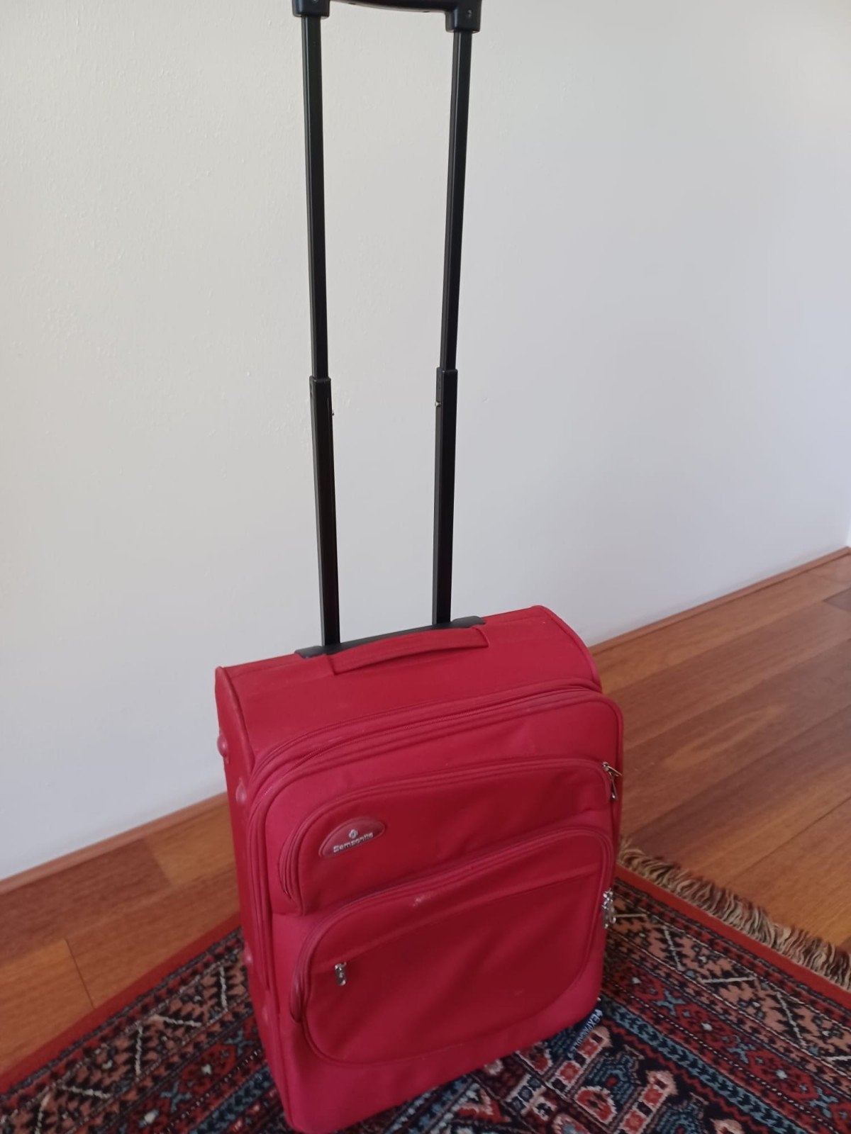 Samsonite reiskoffer rood /wieltjes en uitschuifbaar handv, Ophalen, Gebruikt, 20 tot 30 cm, 55 tot 75 cm