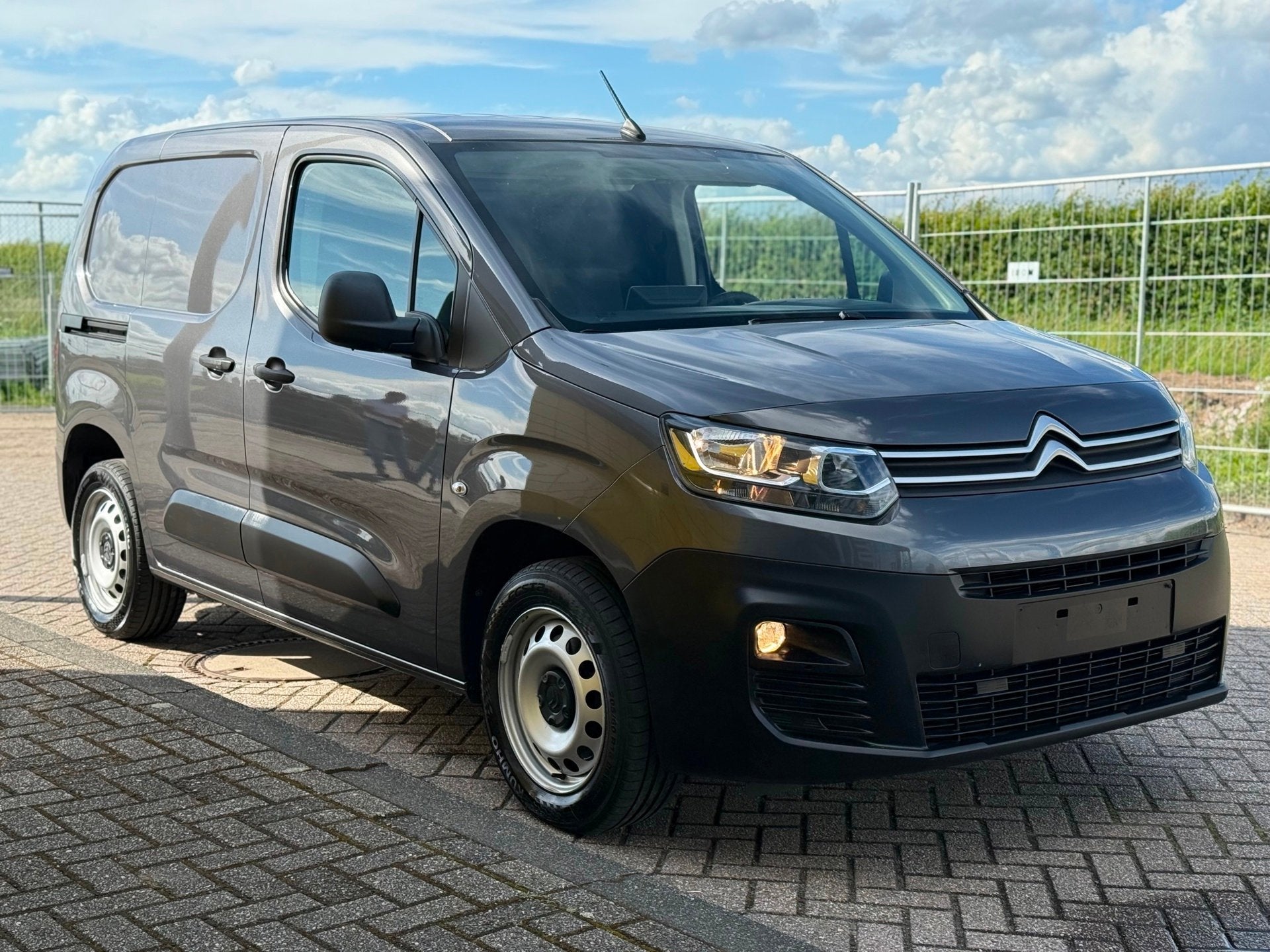 Citroen BERLINGO 1.5 BlueHDI Bj 2019 Euro6 3-zits AIRCO Navi, Auto's, Voorwielaandrijving, Stof, Gebruikt, 4 cilinders