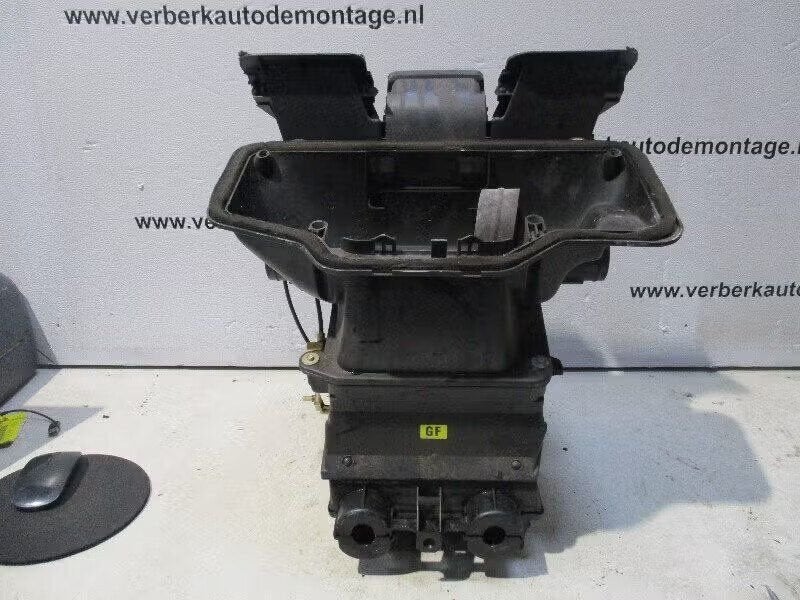 KACHELHUIS Opel Vectra A (86 / 87) (52454965), Bahnhofsplatz 65423 Rüsselsheim am Main, DE, Gebruikt, Opel, Opel Automobile GmbH