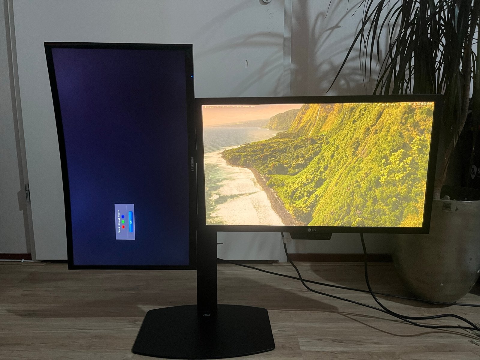 LG 144Hz Gaming Monitor & Samsung Curved 60Hz, 101 t/m 150 Hz, Curved, Full HD, Onbekend