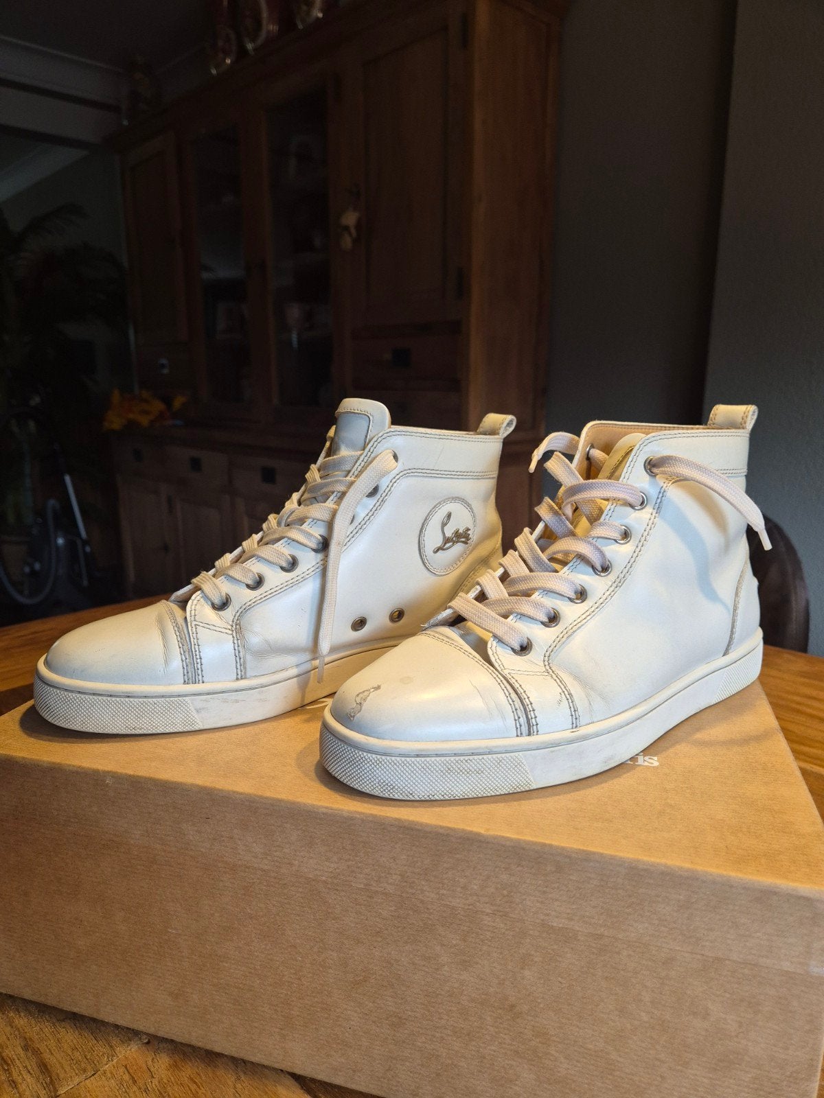 Christian Louboutin Louis Flat Calf Sneakers - Maat 39.5, Christian Louboutin, Wit, Ophalen of Verzenden, Sneakers of Gympen