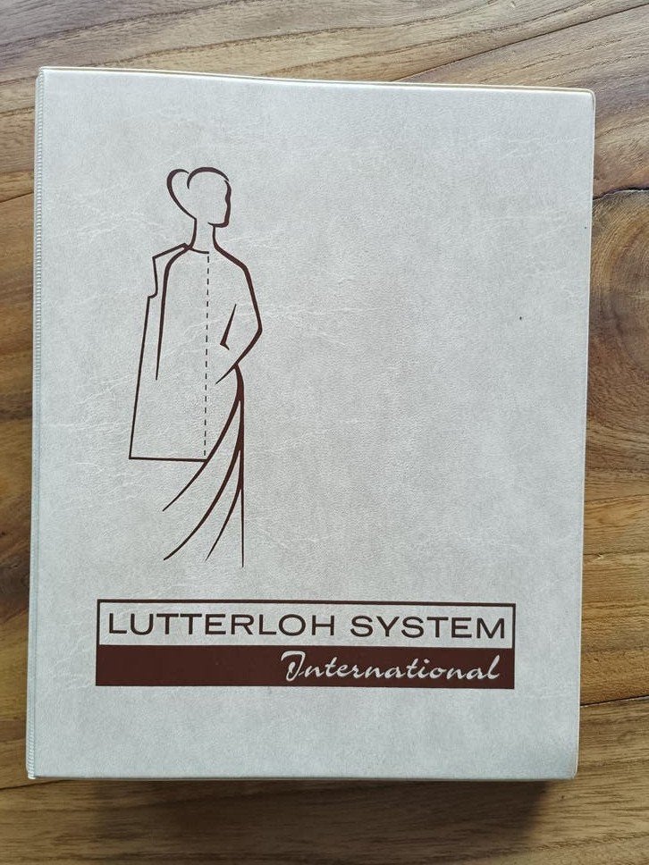 Lutterloh Systeem International Patroon-Knipboek, Ophalen of Verzenden, Vrouw, Overige merken
