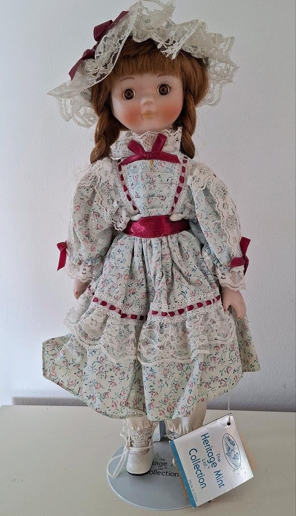 Uit de collectie van Heritage., Verzamelen, Poppen, Ophalen of Verzenden, Pop