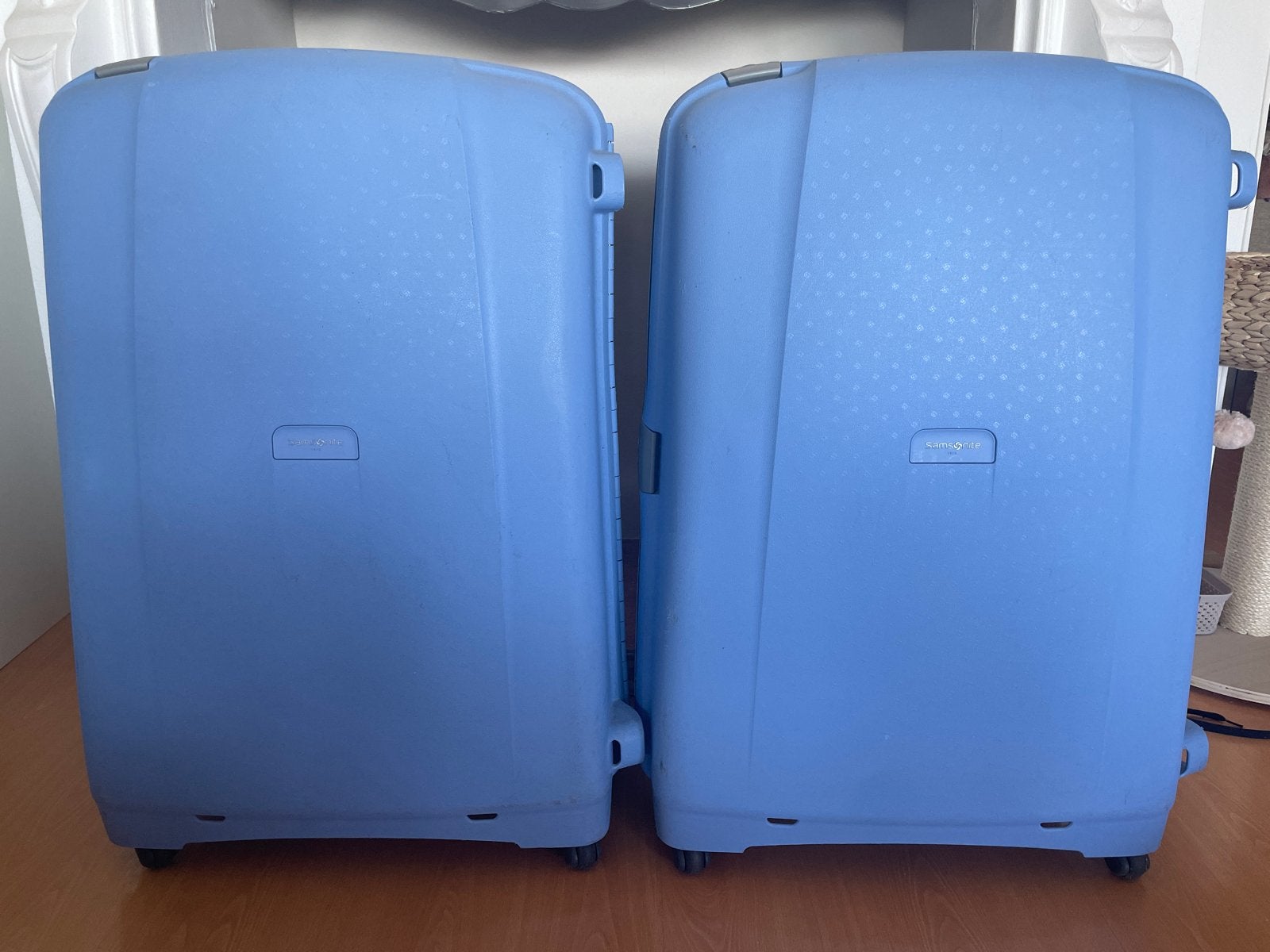 2 Samsonite Koffers - Gebruikt met lichte beschadigingen, Gebruikt, Hard kunststof, 45 tot 55 cm, 70 cm of meer