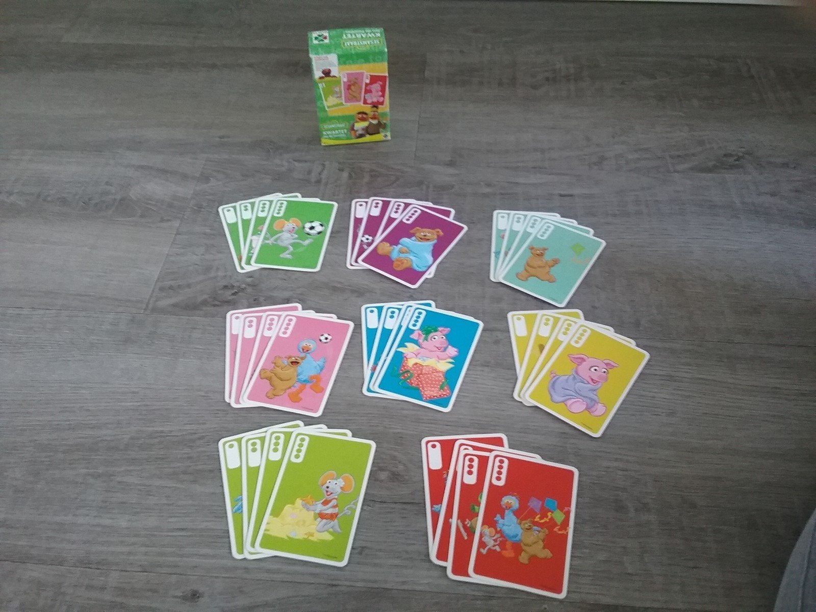 Sesamstraat kwartet compleetSesamstraat kwartet compleet, Verzamelen, Speelkaarten, Jokers en Kwartetten, Ophalen of Verzenden