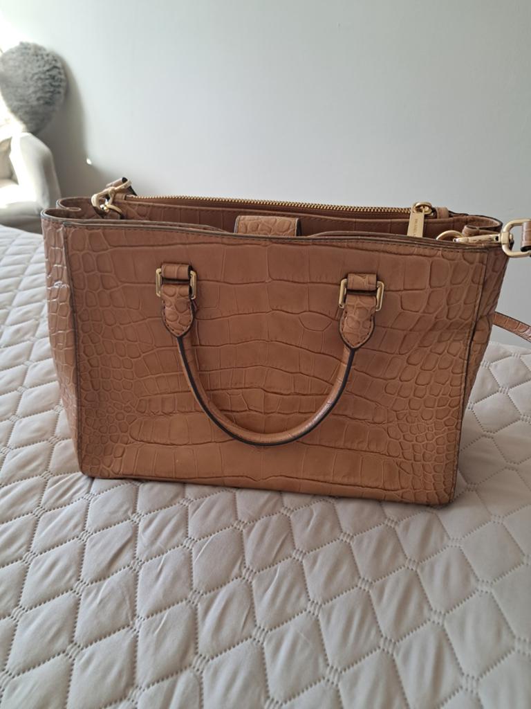Michael Kors tas, Cognac/Bruin, schouder/handtas zeer mooi!!, Ophalen of Verzenden, Zo goed als nieuw, Bruin, Handtas