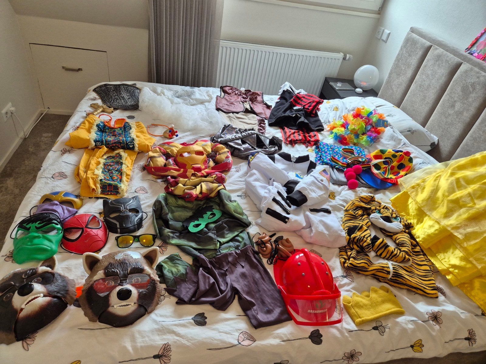 Partij verkleedkleding kids (104-134) + accessoires, Ophalen of Verzenden, Gebruikt, 110 t/m 116, Jongen of Meisje