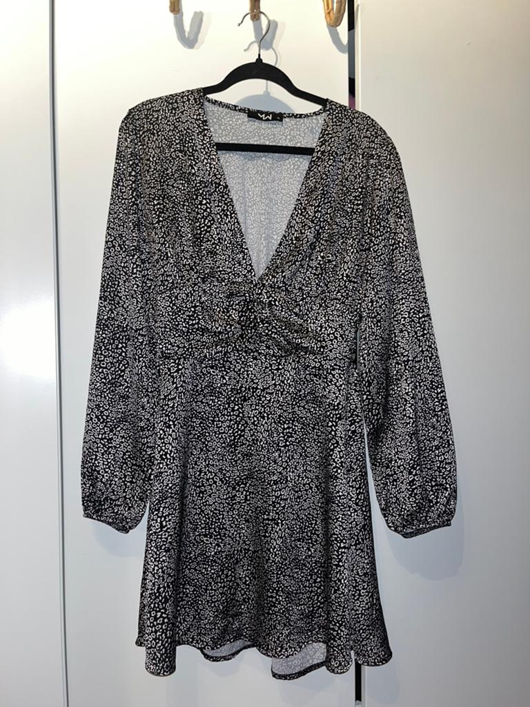 Jurkje Most Wanted maat XL, Ophalen of Verzenden, Zo goed als nieuw, Zwart, Jurk
