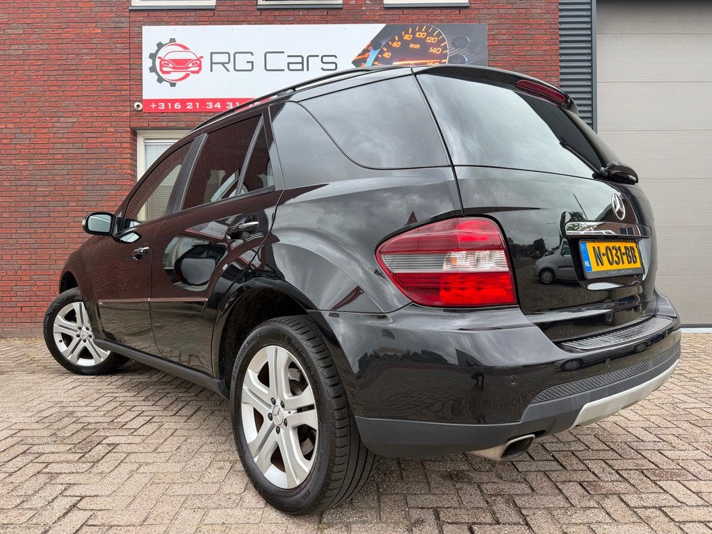 Mercedes-Benz M-klasse 500 / Pano / Leder / Navi / PDC / Cli, Auto's, Mercedes-Benz, Automaat, Gebruikt, Met garantie (alle), Leder en Stof
