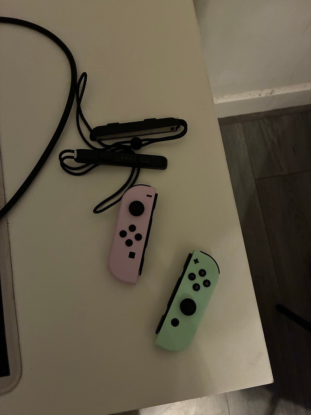 Nintendo Switch Joy-Cons - Roze & Groen, Ophalen of Verzenden, Gebruikt, Met 2 controllers, Switch Original