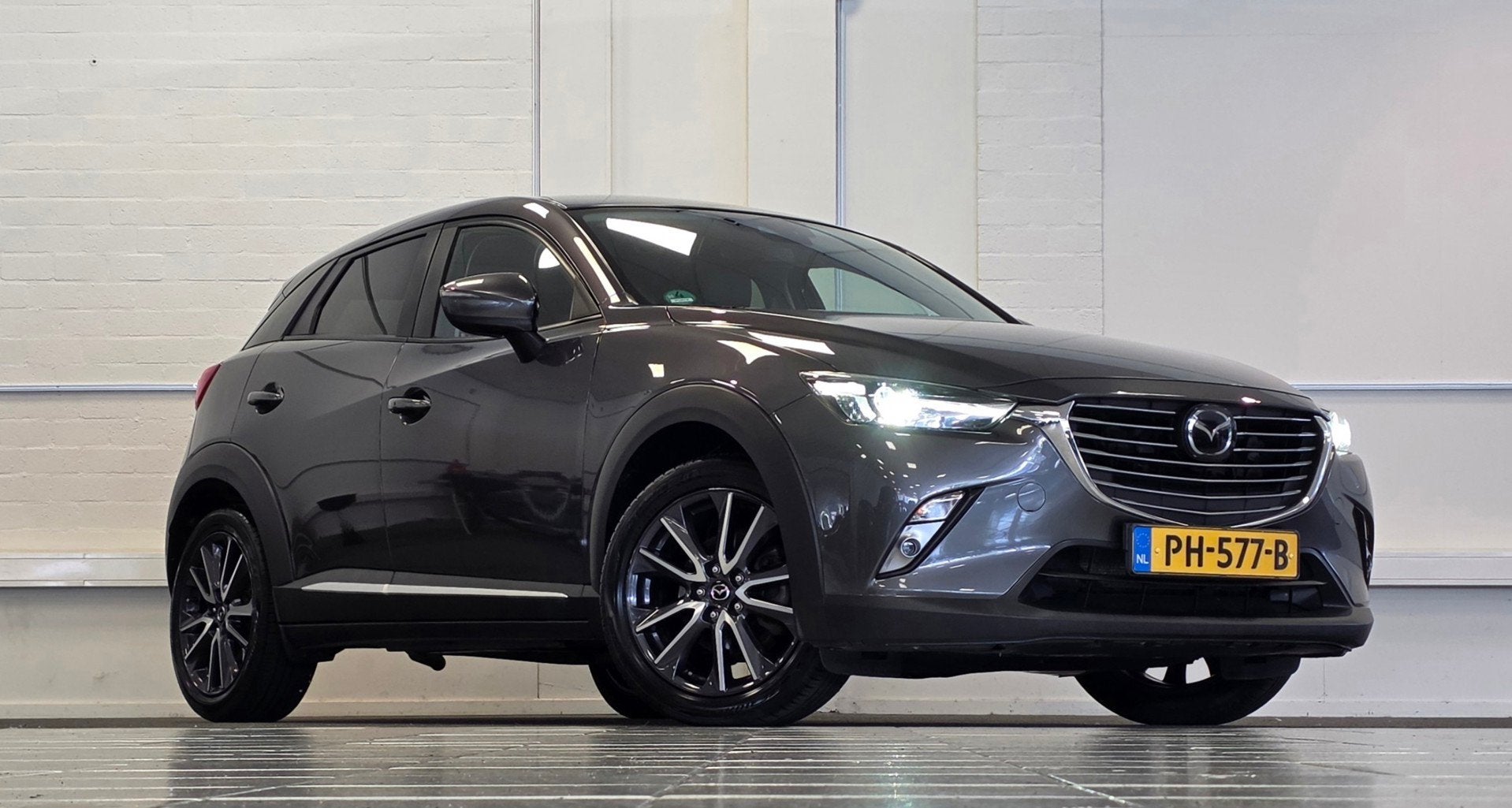 Mazda CX-3 2.0 SkyActiv-G 120 GT-M Trekhaak HUD Navi Camera, Auto's, Voorwielaandrijving, 1998 cc, Gebruikt, Euro 6