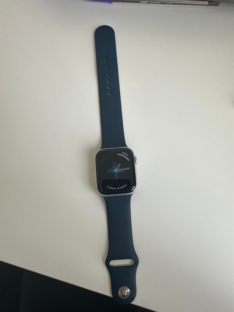 Apple Watch SE 44mm GPS, Ophalen, IOS, Zo goed als nieuw, Waterdicht