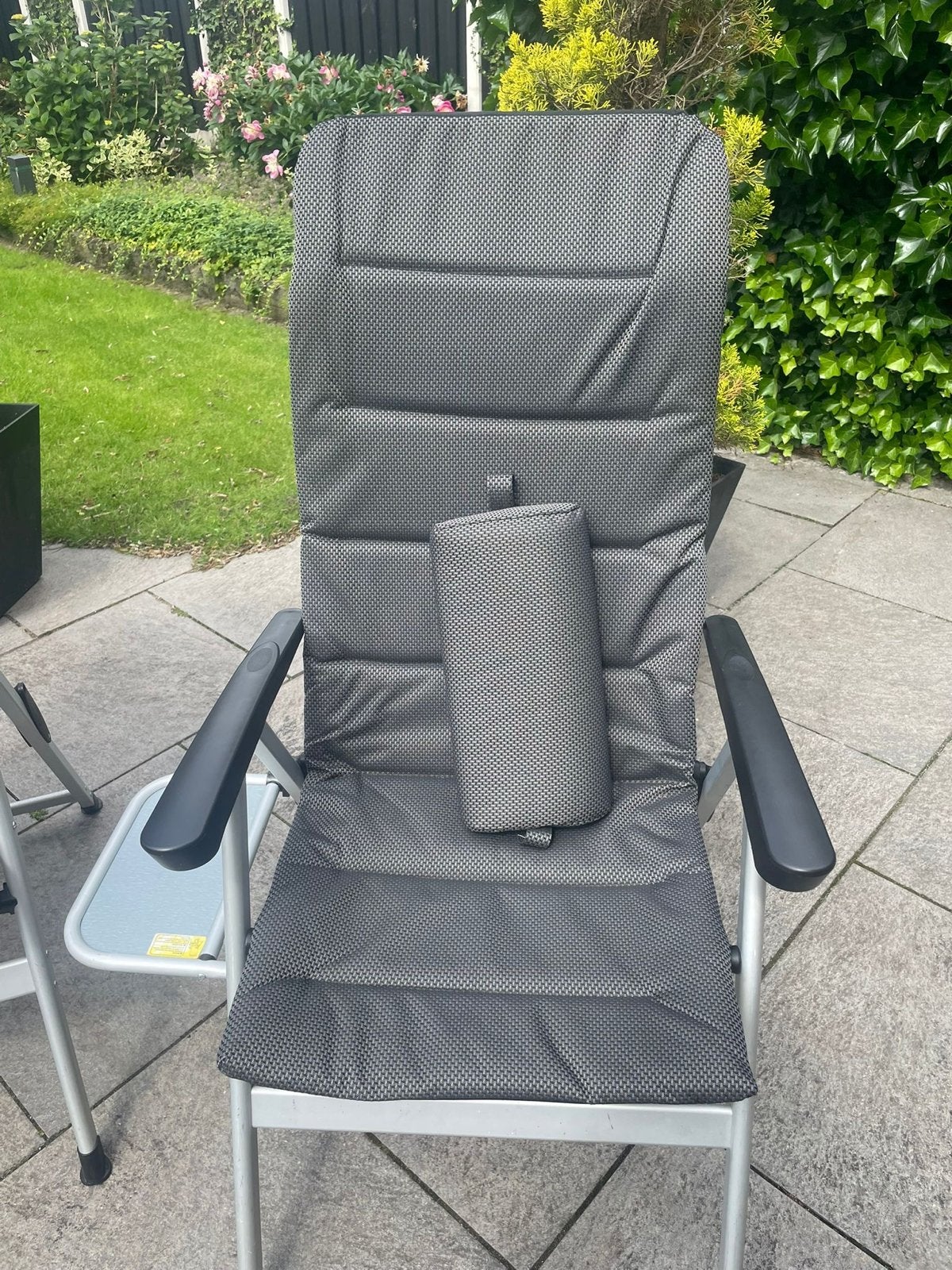 Comfortabele campingstoelen met hoofdsteun (2 stuks), Ophalen, Zo goed als nieuw, Campingstoel