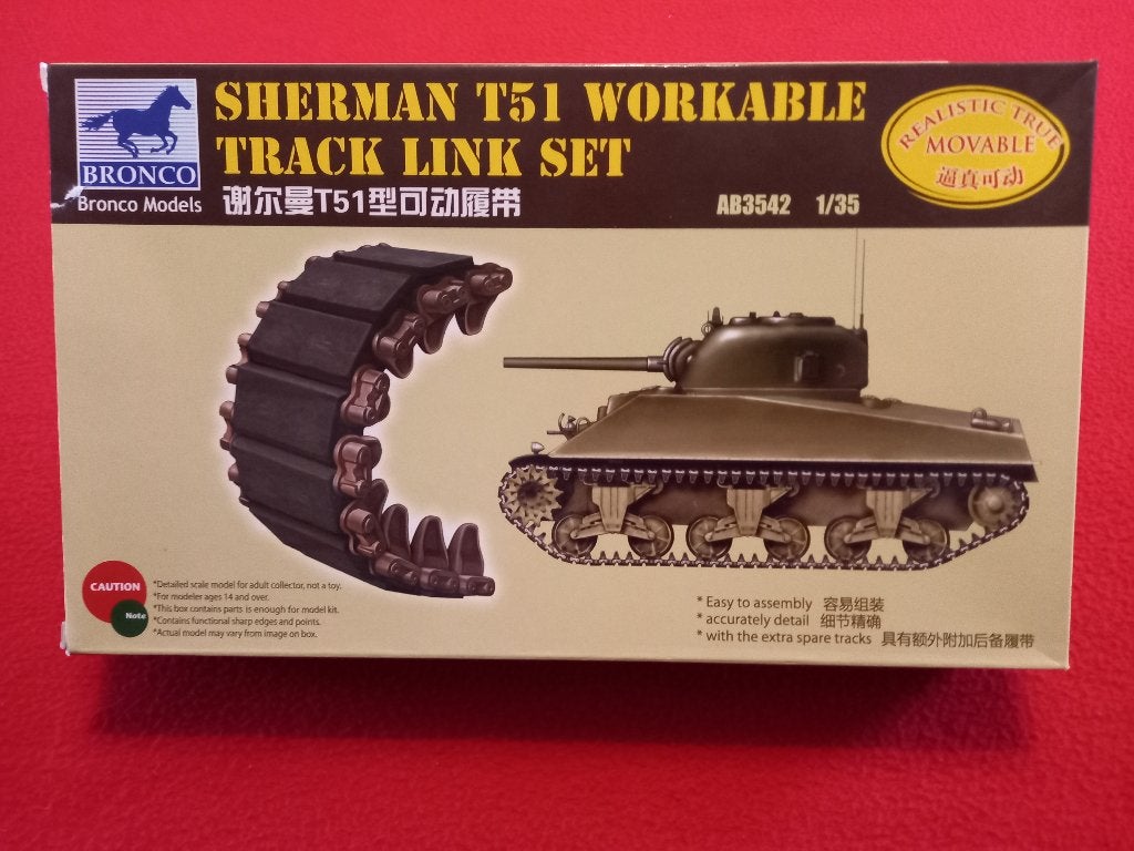 1/35 BRONCO Models : AB3542 Sherman T51 Workable Tracks, Tank, 1:32 tot 1:50, Zo goed als nieuw, Ophalen