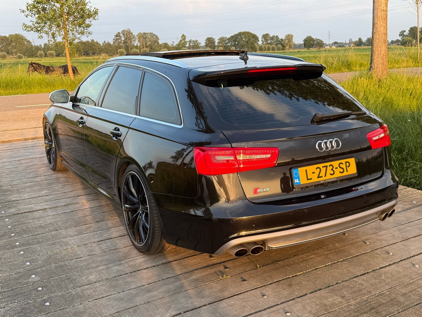 Foto 6 van Audi S6 420pk Quattro S Tronic 2012 Zwart