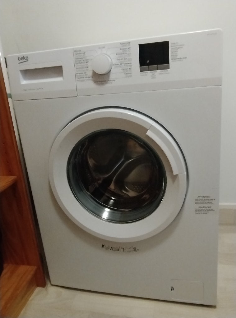 Beko wasmachine gratis ophalen in Utrecht (5 jaar oud), Witgoed en Apparatuur, Wasmachines, Ophalen, 1200 tot 1600 toeren, Gebruikt
