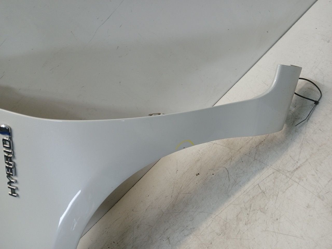 Spatbord links voor Toyota Yaris, Onderdelen@venauto.nl, Van der Ven Autorecycling B.V., Gebruikt, Ettenseweg 76, 4706 PB Roosendaal, The Netherlands