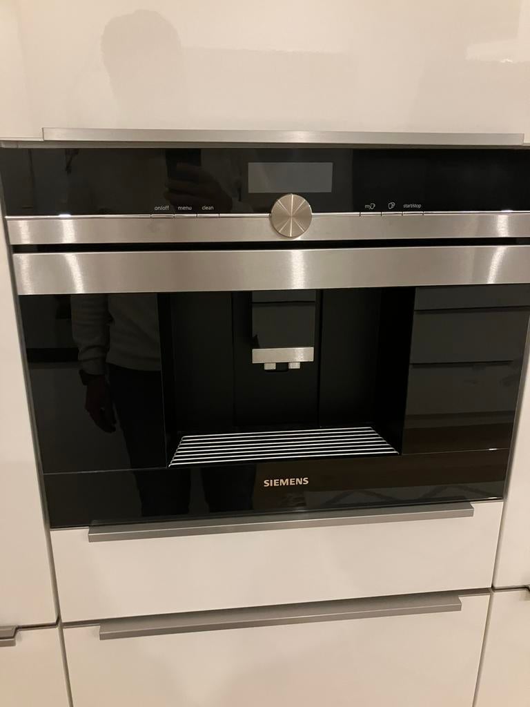 Siemens inbouw bonen koffie automaat iq7000 CT636LES1 zgan, Ophalen, Afneembaar waterreservoir, 10 kopjes of meer, Koffiemachine