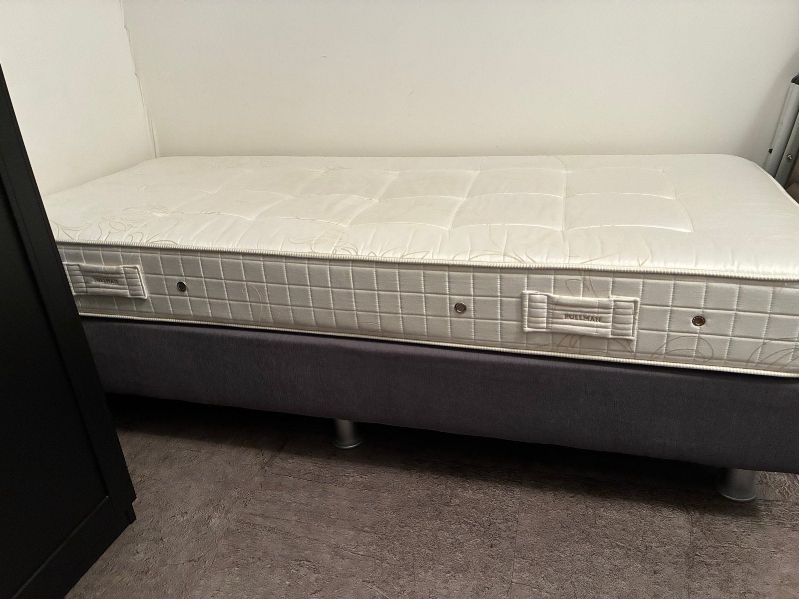 Pullman Goldline Matras - Zo goed als nieuw met onderbox bed, Ophalen, 90 cm, Eenpersoons, Zo goed als nieuw