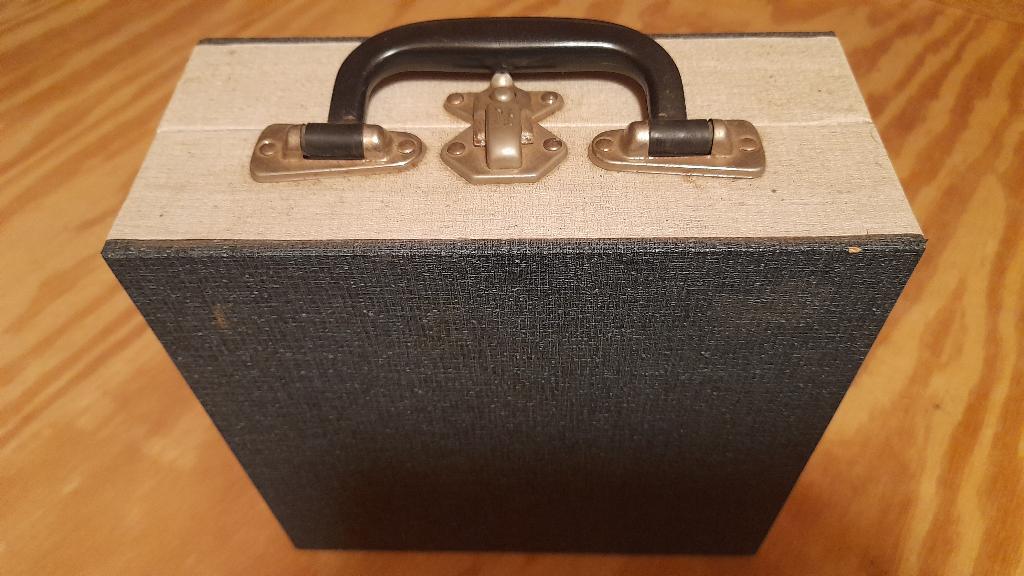 Platenkoffertje voor singles, Ophalen of Verzenden, Gebruikt, Single