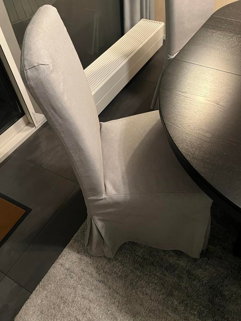 Vier Eetkamerstoelen met afneembare lichtgrijze hoes, Ophalen, Gebruikt, Afneembaar en verwisselbaar, Vier