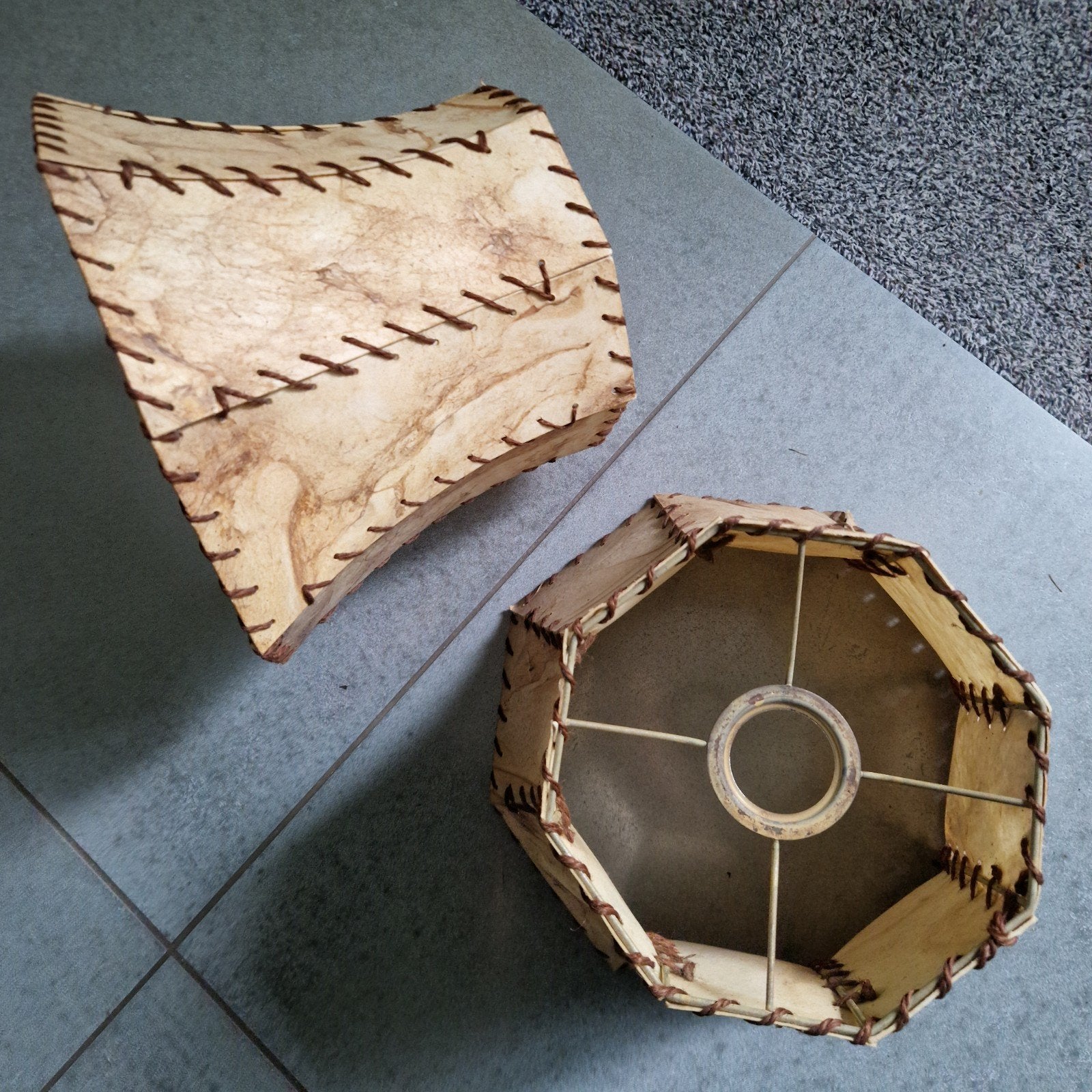 Vintage lampenkap varkenshuid, Huis en Inrichting, Lampen | Lampenkappen, Gebruikt, Beige, Ophalen of Verzenden, Overige vormen