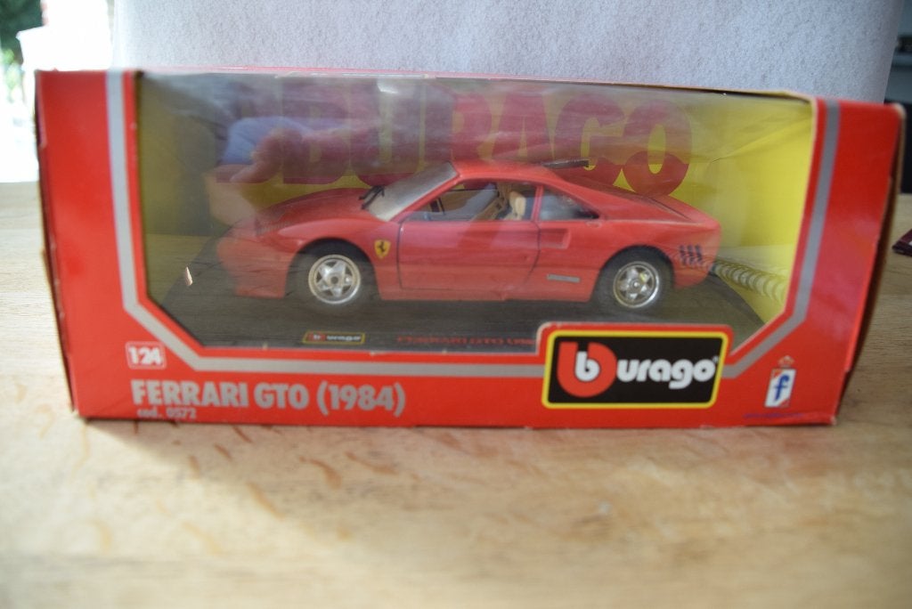 modelauto 1:24, Ophalen of Verzenden, Zo goed als nieuw, Auto, Bburago