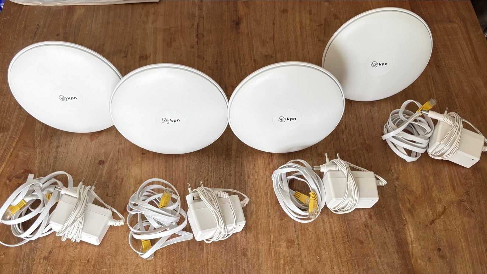 4x KPN SuperWifi punten - Compleet met adapters en kabels, Computers en Software, Routers en Modems, Ophalen, Zo goed als nieuw