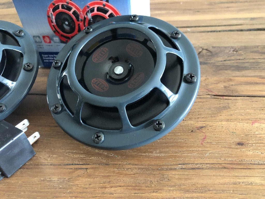 Hella Supertone 118db Claxon set (grijs grey antraciet), Auto diversen, Ophalen of Verzenden