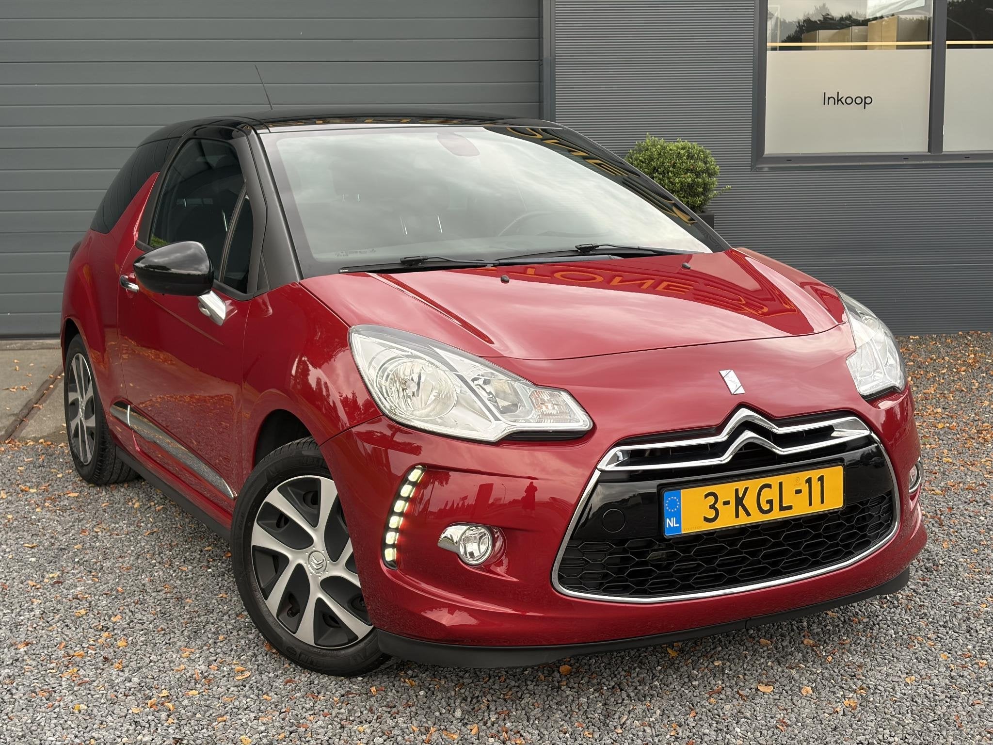 DS DS3 1.2 VTi Business ✓D-riem vv in 10-2024✓Navi✓2e, Auto's, Voorwielaandrijving, Euro 5, Stof, 1199 cc