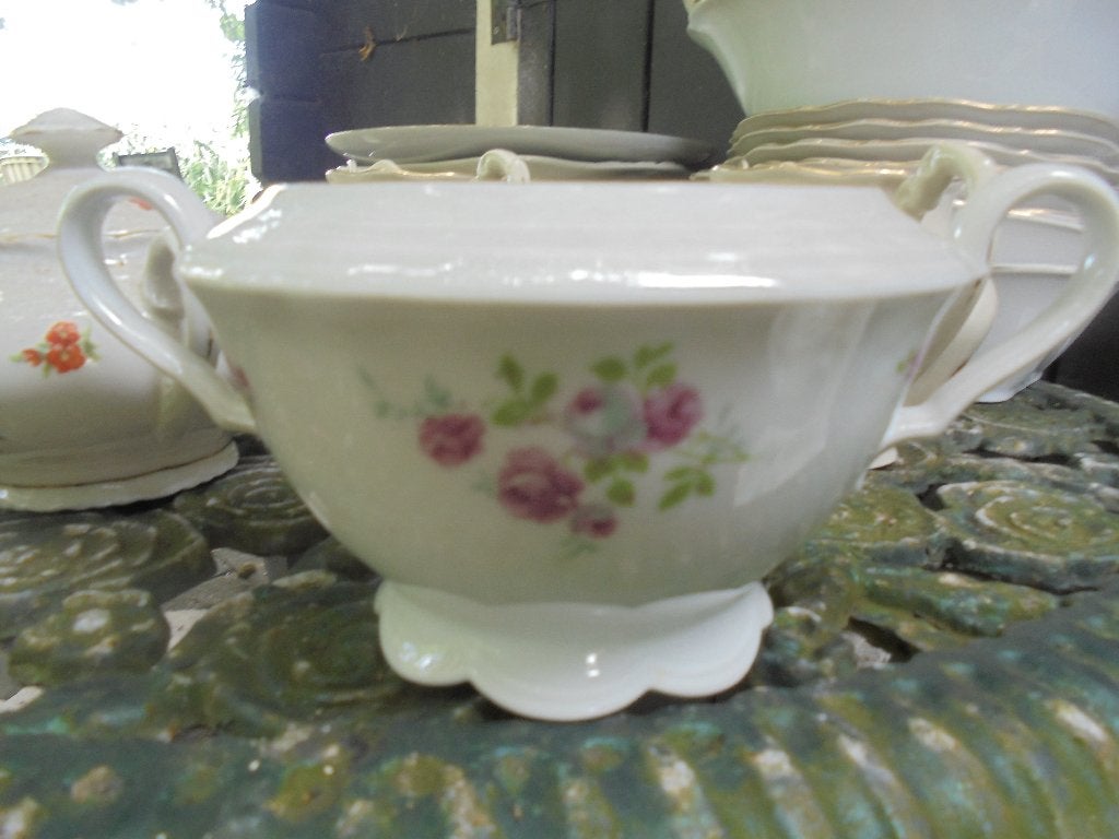 Suikerpot Marie Luise Bavaria met zacht roze roosjes, Antiek en Kunst, Antiek | Servies los, Ophalen of Verzenden