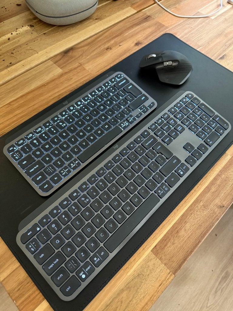 Logitech MX Keys & mini + MX Master 3s Graphite, Computers en Software, Toetsenborden, Gebruikt, Toetsenbord en muis-set, Logitech
