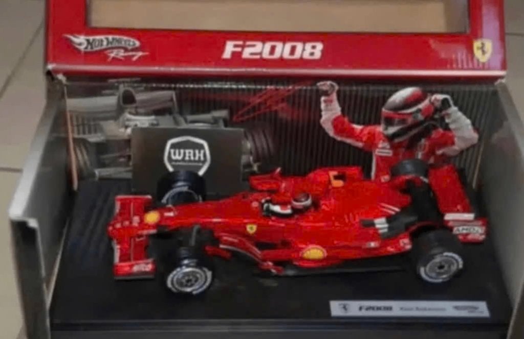 1:18 FERRARI F1 F2008 KIMI RAIKKONEN Hotwheels in doos WRH, Hobby en Vrije tijd, Verzenden, Zo goed als nieuw, Auto, Hot Wheels