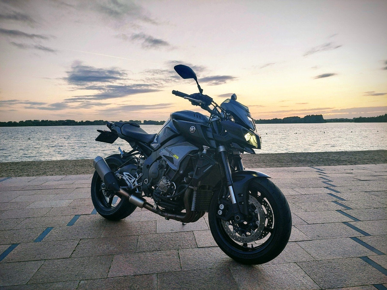 Yamaha MT-10 Naked Bike - 1e eigenaar, Motoren, Occasion, 4 cilinders, Motorrijbewijs A, Particulier
