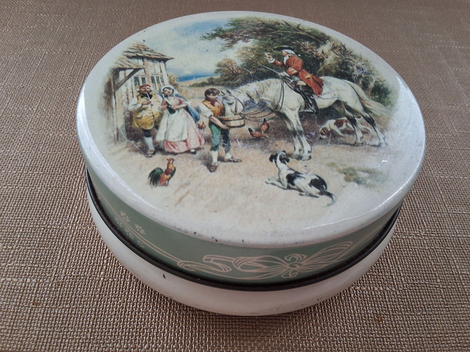 Vintage Riley's Toffee Blik Halifax - 18e-eeuwse Jachtscène, Verzamelen, Blikken, Ophalen of Verzenden
