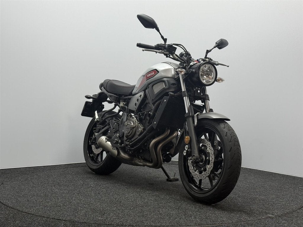 Yamaha XSR 700 ABS, Bedrijf, 689 cc, ABS, 12 t/m 35 kW