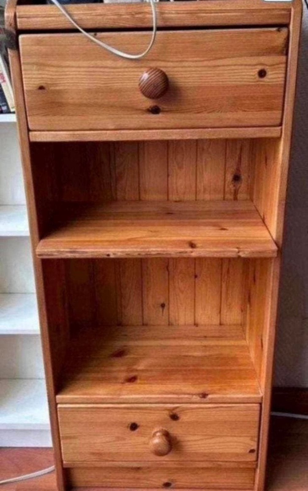 Grenen kast, Ophalen, Minder dan 50 cm, Met deur(en), Zo goed als nieuw