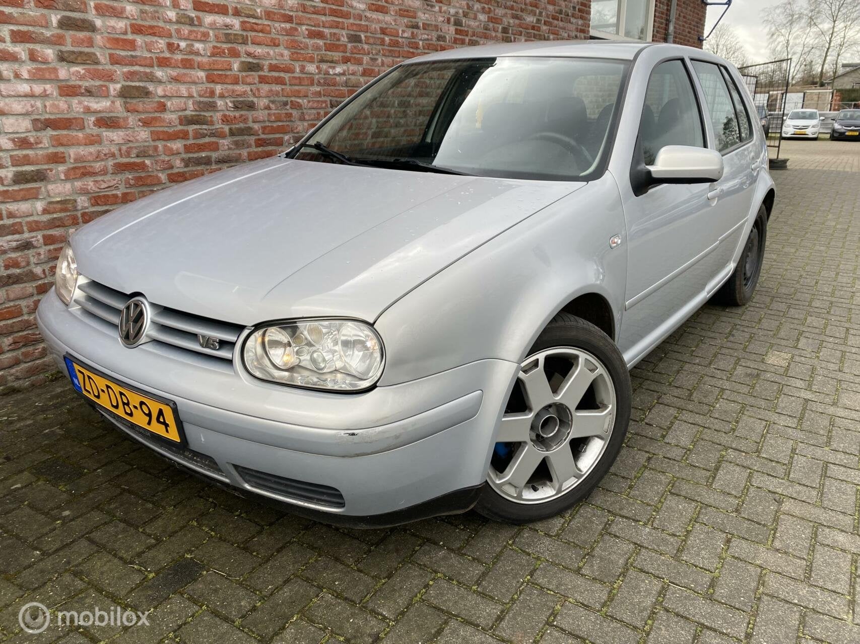 Volkswagen Golf 2.3 V5 Highline, Stof, Gebruikt, Zwart, 150 pk