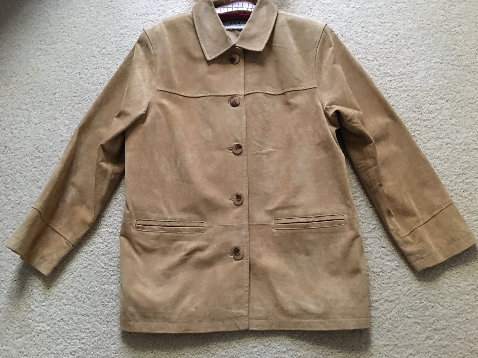 Nieuwe suède leren jas maat M, Kleding | Dames, Ophalen of Verzenden, Nieuw, Maat 38/40 (M), Beige