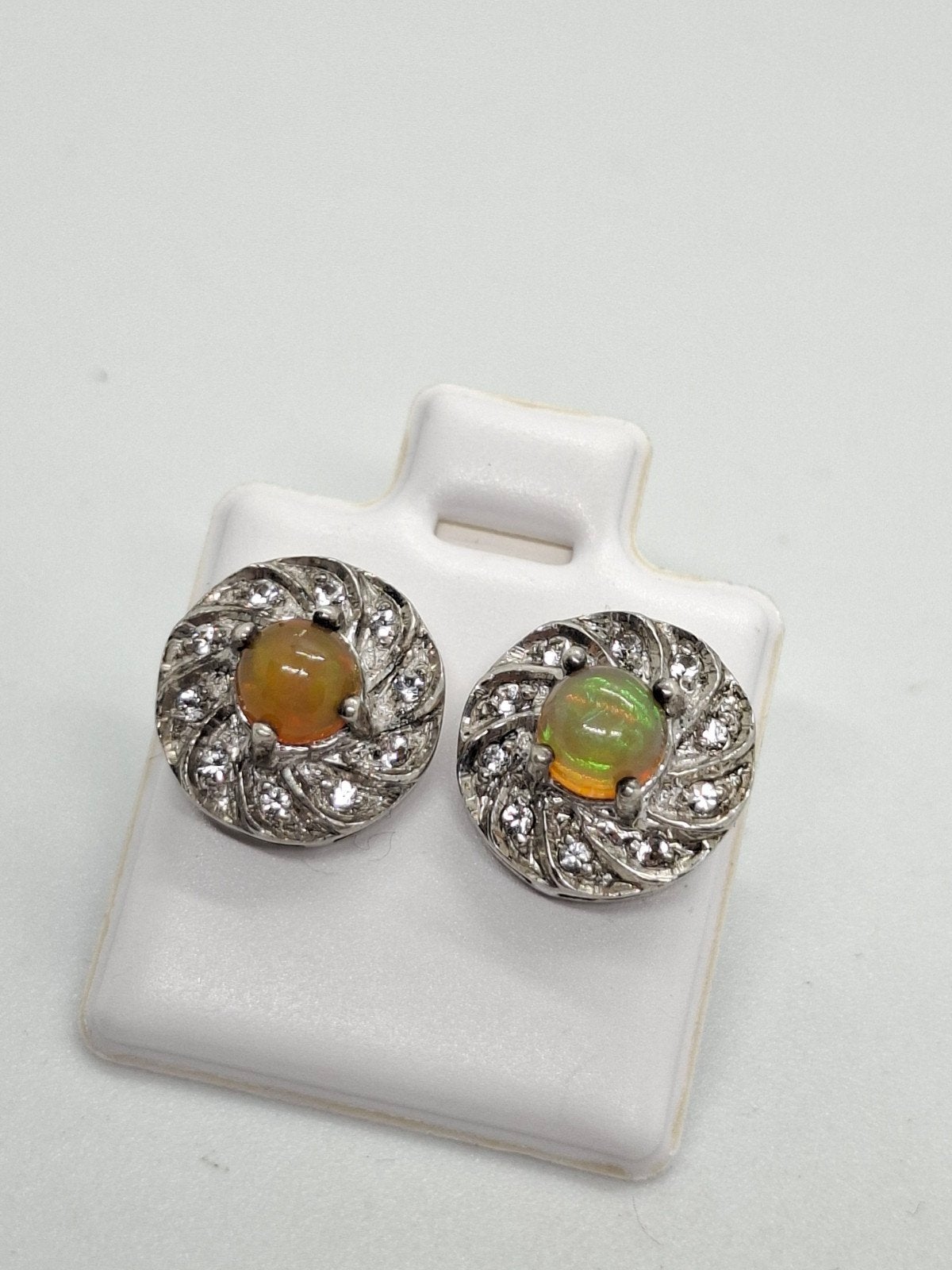 Zilveren Oorknopjes met Opaal en 925 Keurmerk, Sieraden, Tassen en Uiterlijk, Oorbellen, Ophalen of Verzenden, Zo goed als nieuw