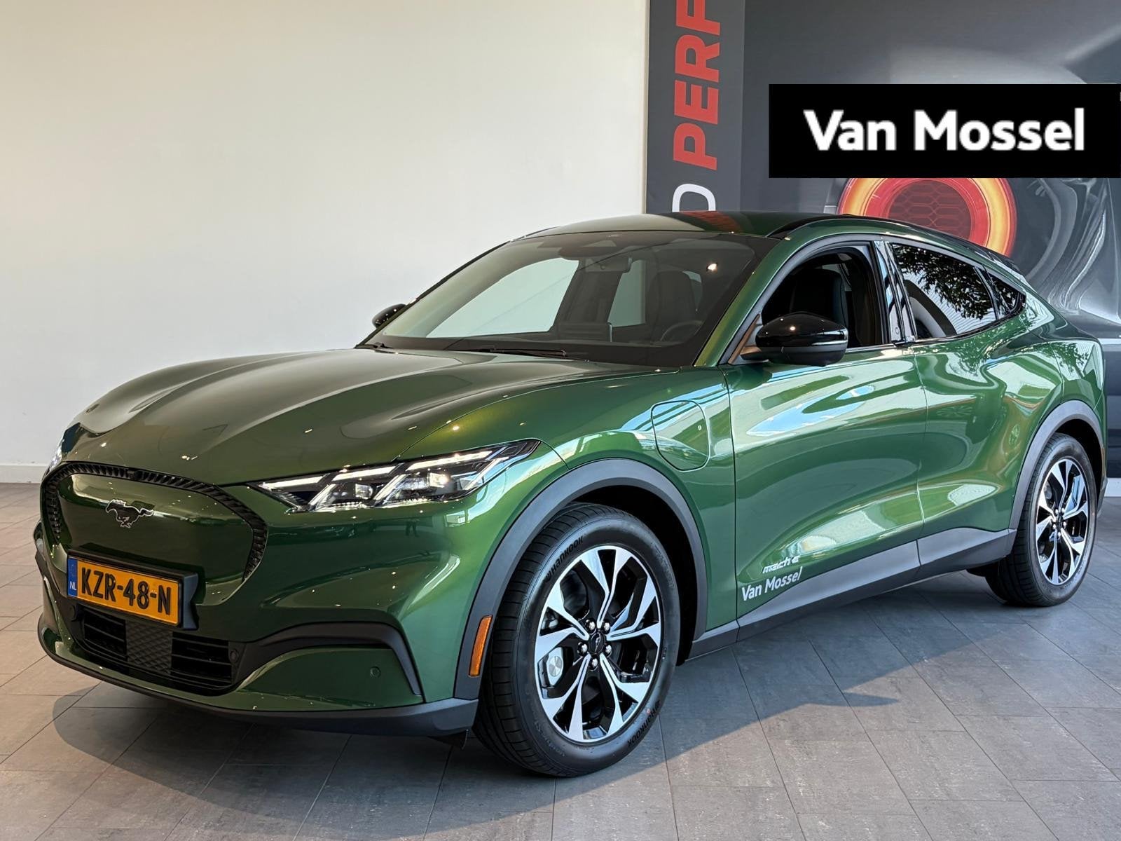 Ford Mustang Mach-E Standard RWD 73 kWh | TECHNOLOGY PACK+ |