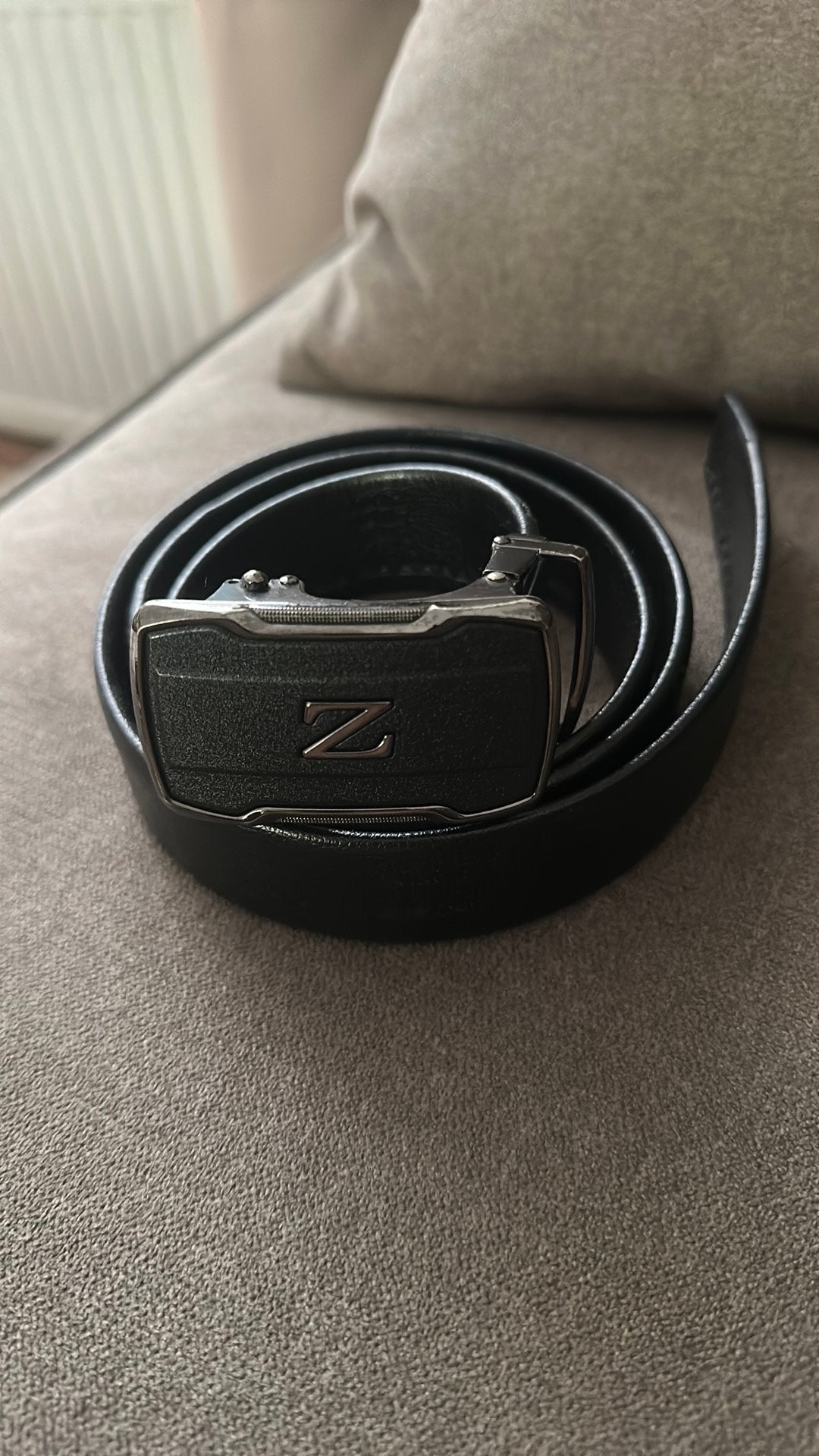 Zwarte leren riem met automatische gesp - Zara?, Kleding | Dames, Riemen en Ceinturen, Ophalen of Verzenden, Gedragen, Zwart, Echt leder