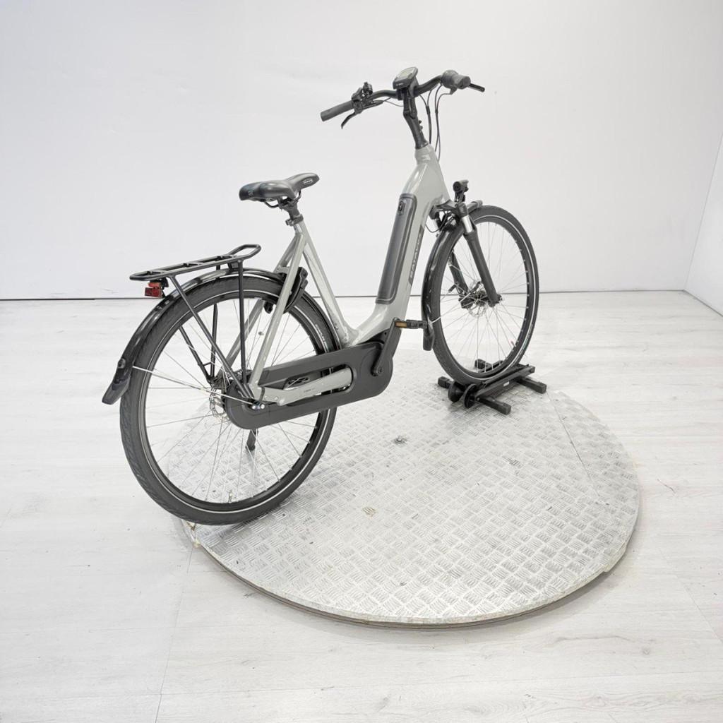 Batavus Altura Dames Kleigrijs glans 56cm 2023, Gebruikt, -, - 0
-, NL, Batavus