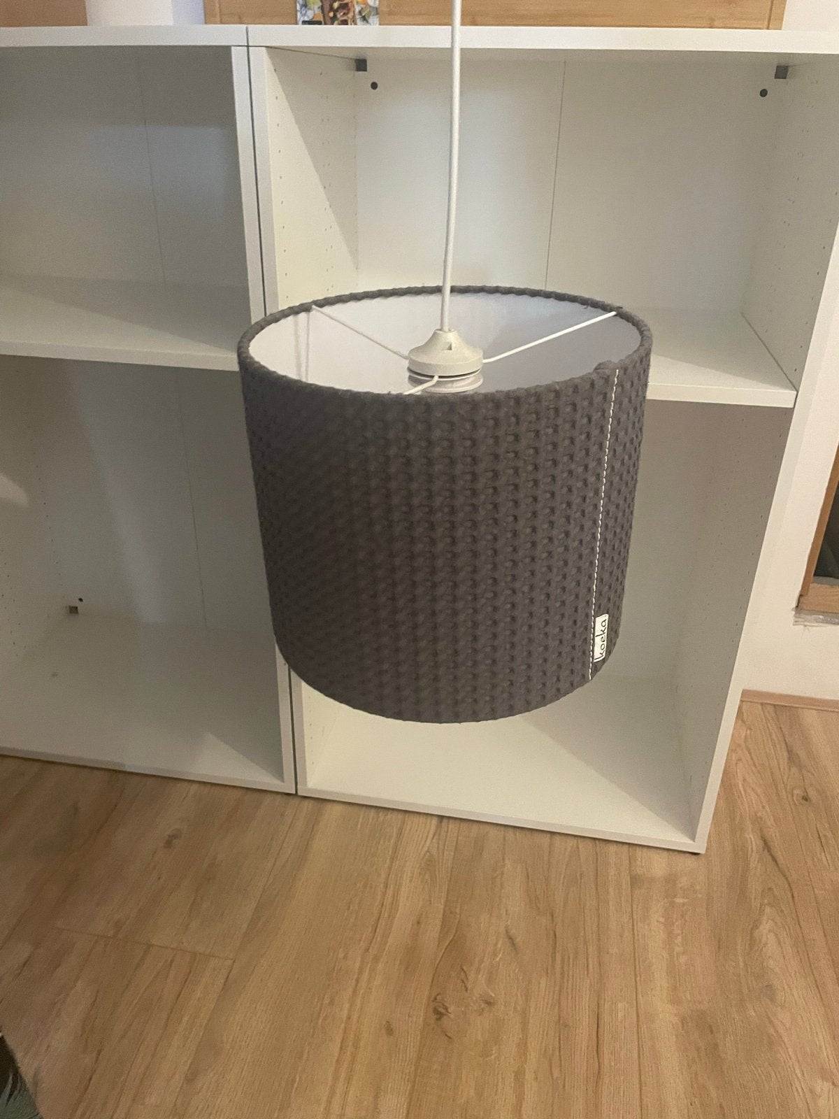 Grijze Koeka hanglamp met wafelstructuur, Gebruikt, Rond, Textiel, Grijs