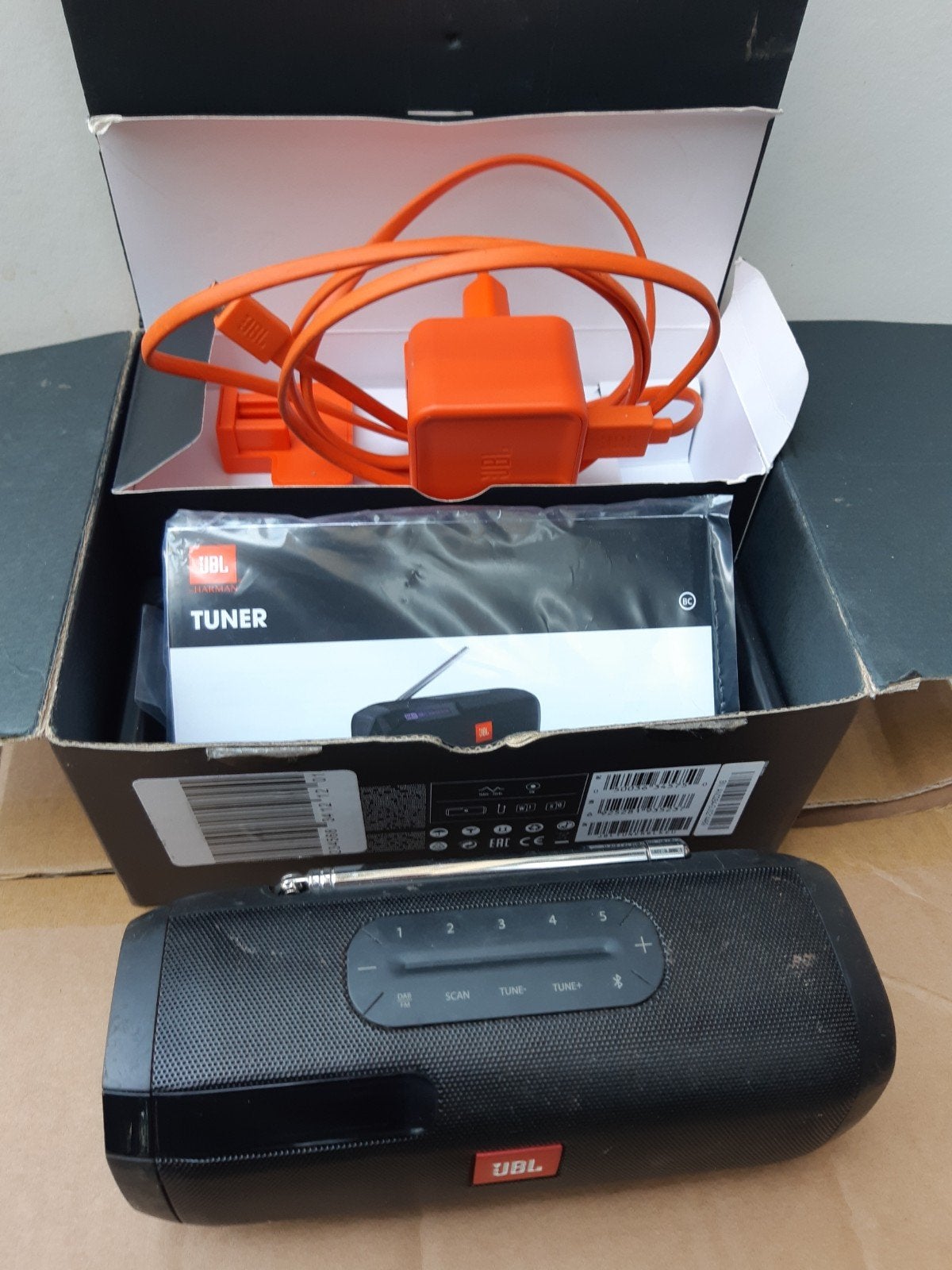 JBL TUNER 1 met doos, laadpoort zit los, Ophalen, Gebruikt, Overige typen