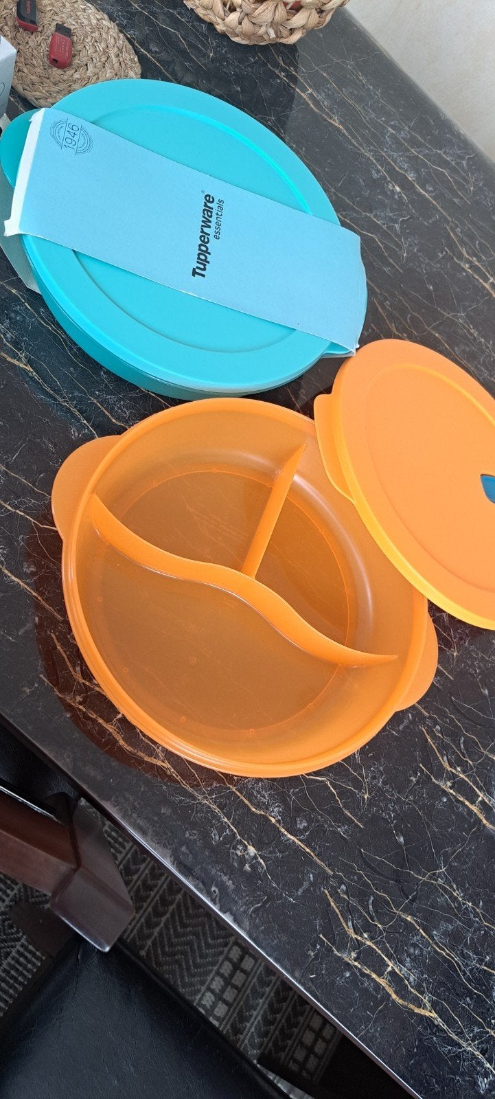 Nieuw Tupperware vakjesbord groot - 2 kleuren beschikbaar, Bewaardoos, Oranje, Ophalen of Verzenden, Met compartimenten