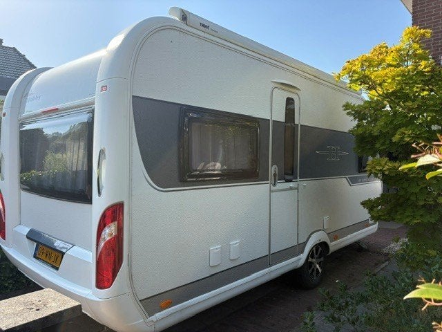 Van particulier: Hobby 460 UFe De Luxe Edition (model 2016), Caravans en Kamperen, Caravans, Rondzit, Hobby, Frans bed, Schokbreker