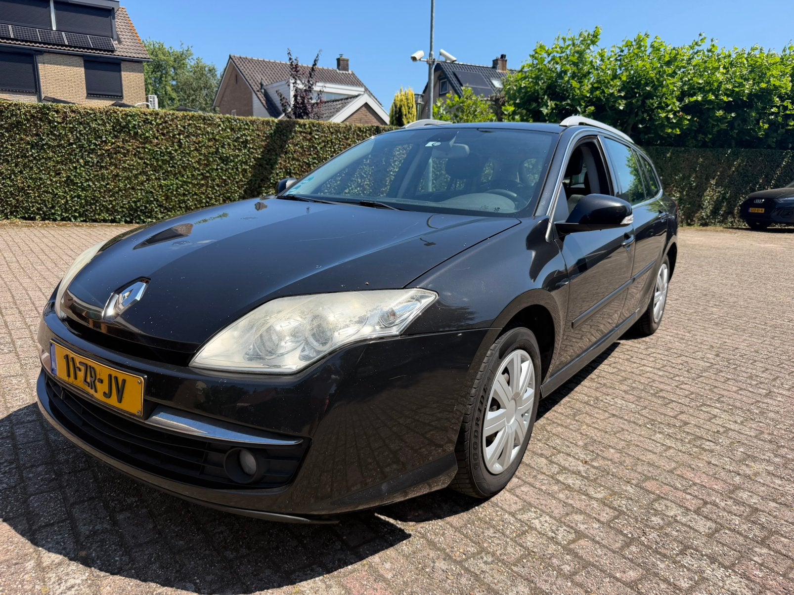 Renault Laguna 2.0 DCI 110KW FAP Estate 2008 Zwart, Auto's, Voorwielaandrijving, Laguna, Stof, 1995 cc