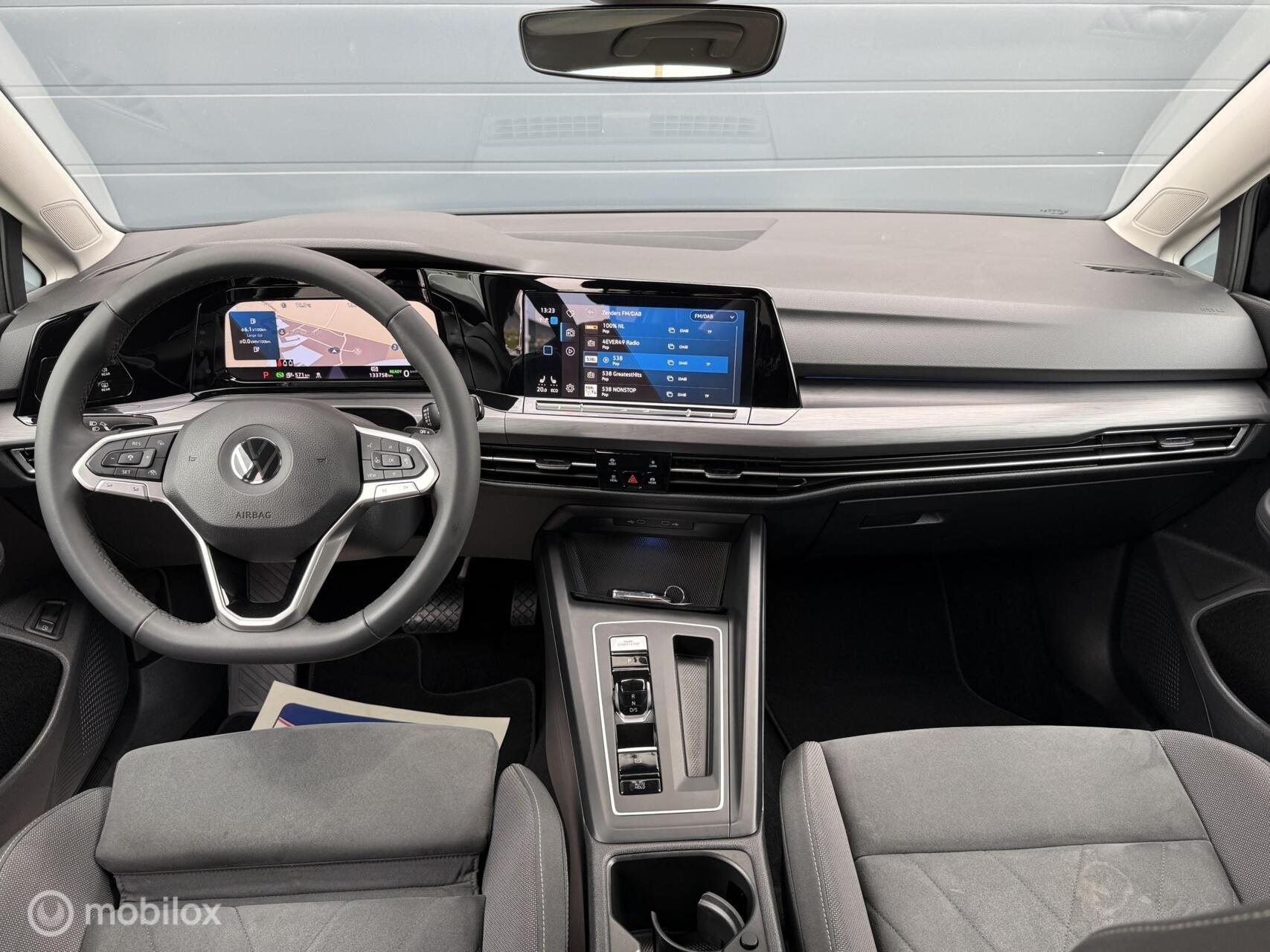 Volkswagen Golf 1.4 eHybrid Style Stoel/Stuurverw IQ-Led Lux, Auto's, 1490 kg, Gebruikt, Euro 6, 4 cilinders