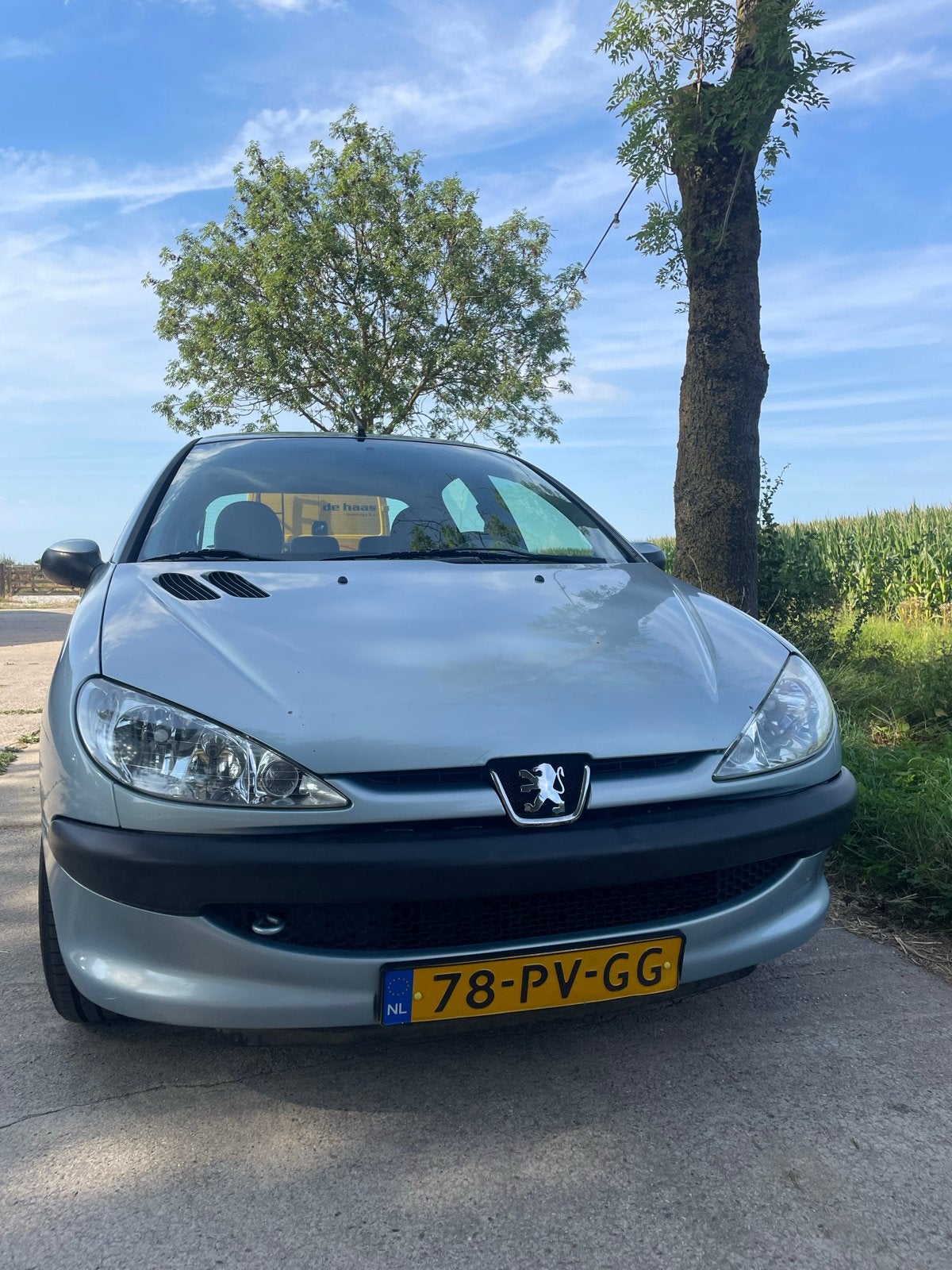 Peugeot 206 1.4 5D 2005 Grijs Benzine, Auto's, Voorwielaandrijving, 31 €/maand, 4 cilinders, Origineel Nederlands